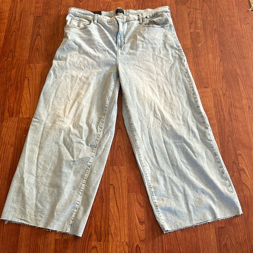 Banana Republic jeans size 35. Wide leg jeans NWT